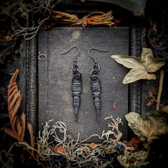 Witch Nail Earrings - Picture 1 of 6